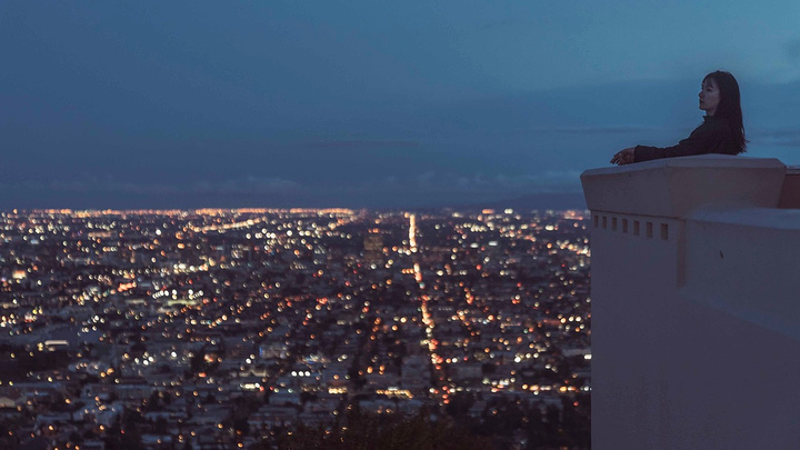 "...有关天文知识，大多还想欣赏天文台的建筑物的内外独特风格之美，以及在夜晚俯瞰 洛杉矶 的城市美景_格里菲斯天文台"的评论图片