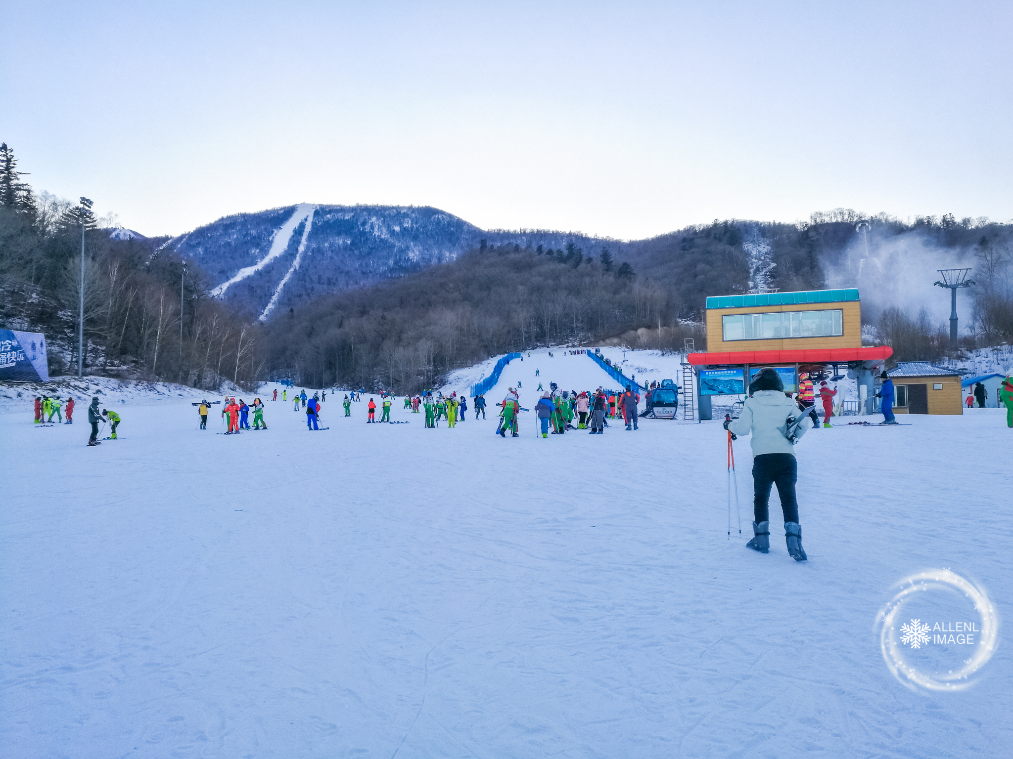 2022亚布力新体委滑雪场玩乐攻略,雪场最具代表性,前者是规