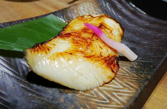 千代武日本料理(爱建路店)