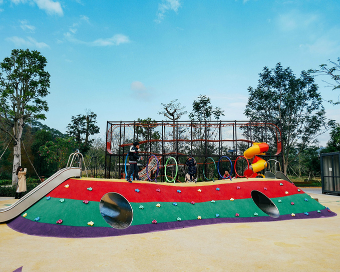 周末自驾游,推荐你去有温泉与美食的南昆山居