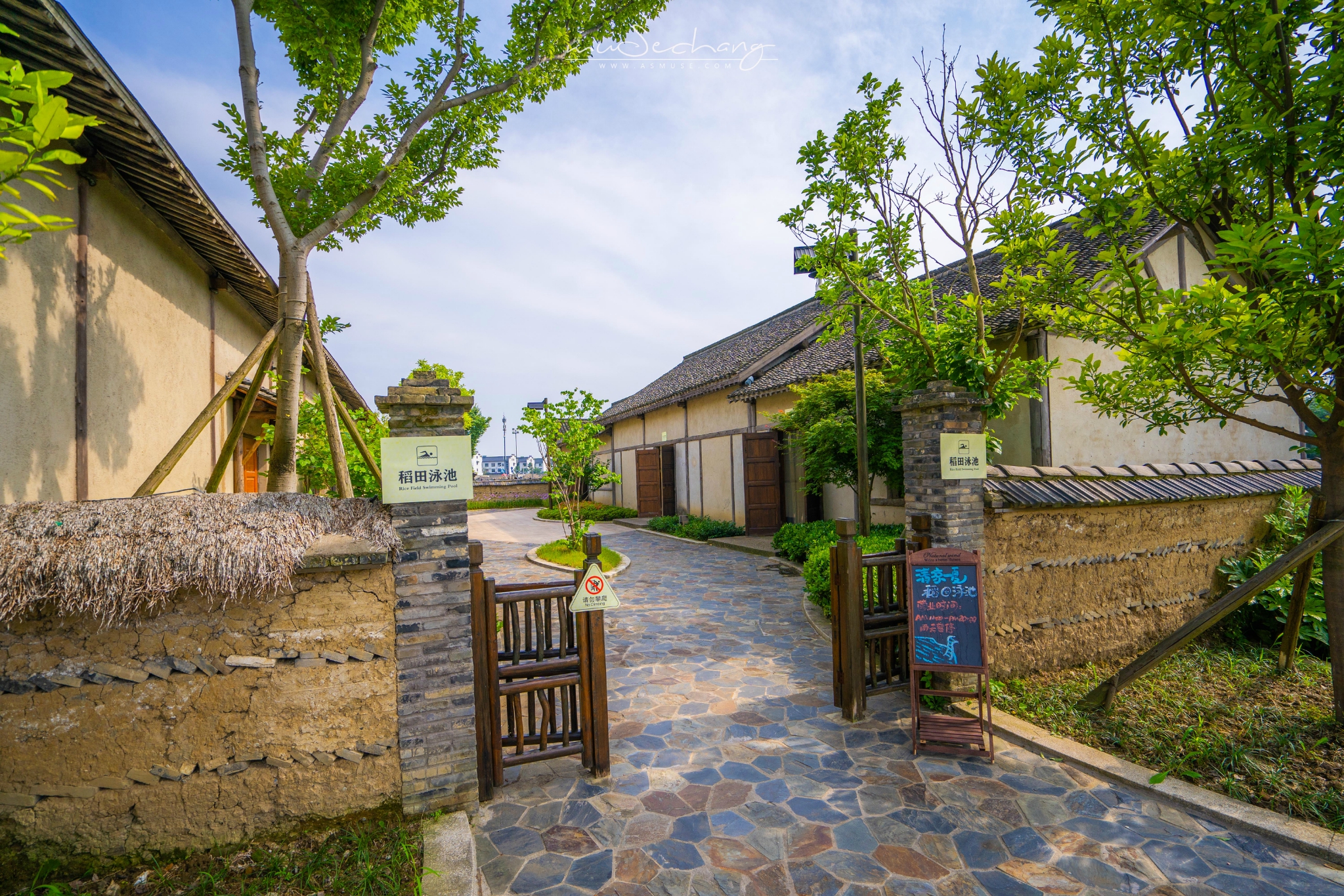 这个夏天,带娃去乌村体验陶渊明笔下的桃花源,来乌村参加夏令营_旅游