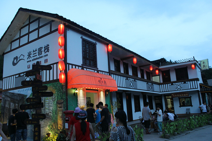 老屋场神兵聚会,必去景点,个人感觉在张家界能排上号,必须要有姓名