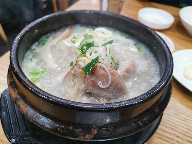 Baeknyeon Tojong Samgyaetang