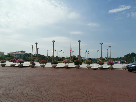 太子广场旅游景点图片