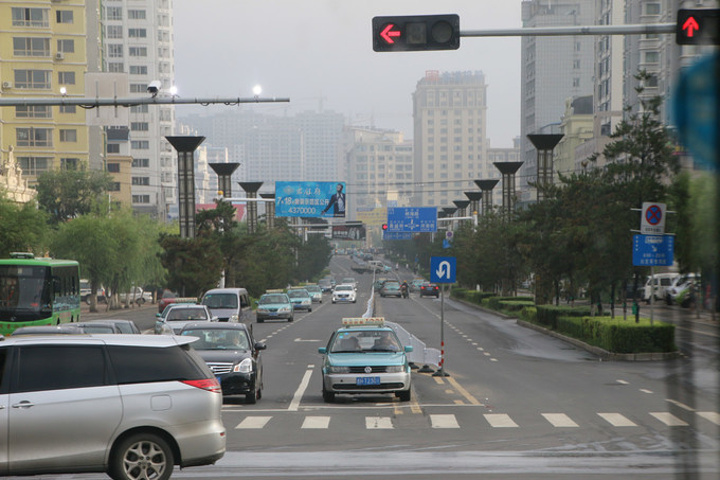 "延吉站，原名间岛站，是长图铁路上的车站，站址在吉林省延吉市站前街，建于1924年_延吉站"的评论图片