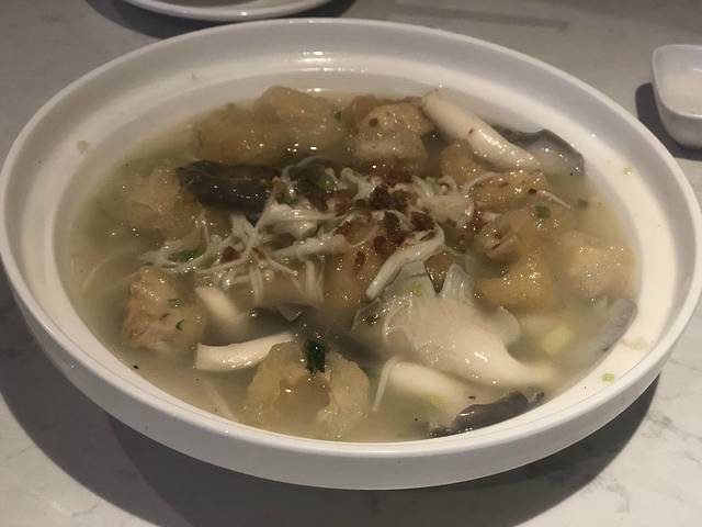 潮膳楼 · 有串卤鹅