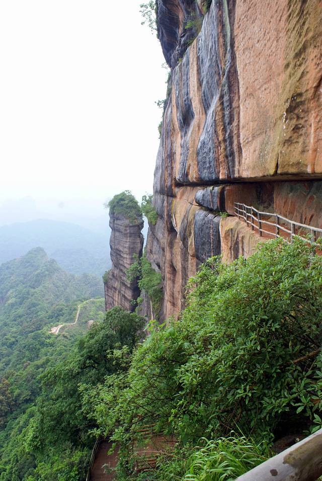 云崖栈道