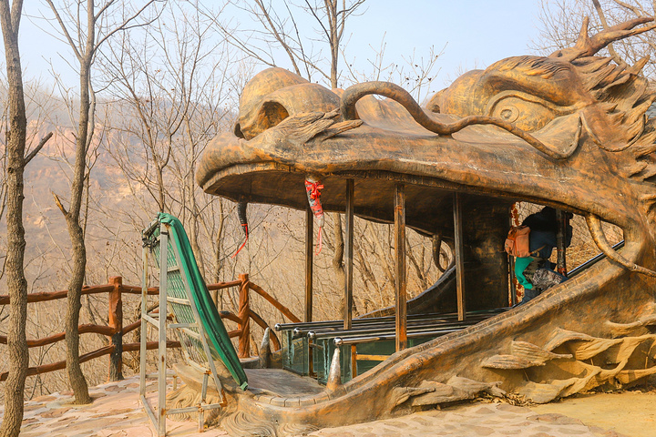 "就不得不感慨一句，伏羲山旅游区还是蛮大的，云上牧场、红石峡、伏羲山大峡谷、三泉湖等等，又各有特..._三泉湖景区"的评论图片