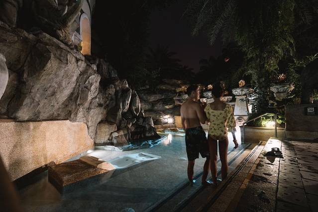 海口观澜湖火山温泉谷