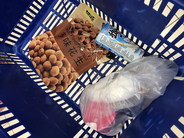 乐购(周浦万达店)