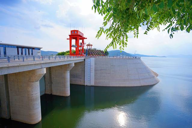 察尔森水库水利风景区