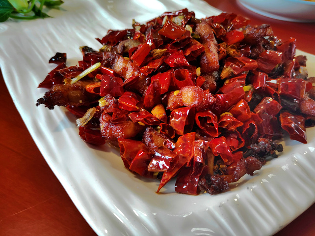 来到红色遵义,怎能不来红军食堂来打个卡.