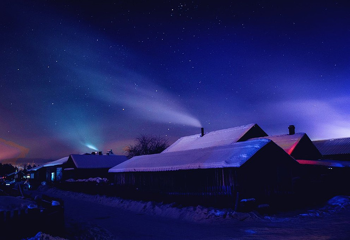 漠河北极村夜景图片,漠河北极村雪景,东北漠河北极村_大山谷图库