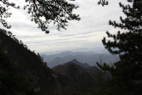 塔云山旅游景点图片