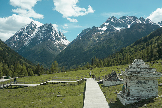 布达拉峰旅游景点图片