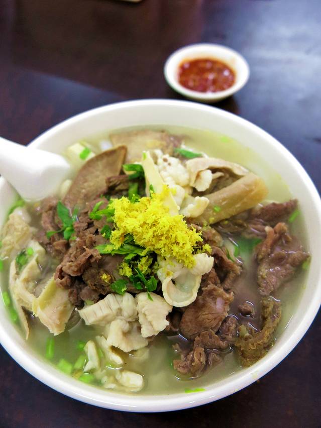 潮镇老尾牛杂(环城西路店)