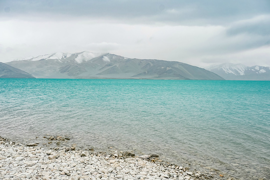 塔什库尔干白沙湖旅游景点图片