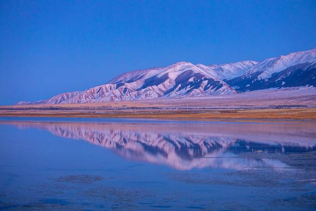 巴里坤湖风景区