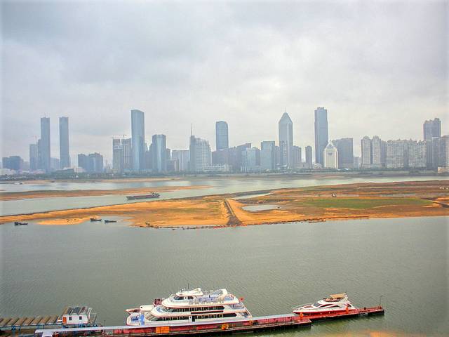 秋水广场赣江游轮