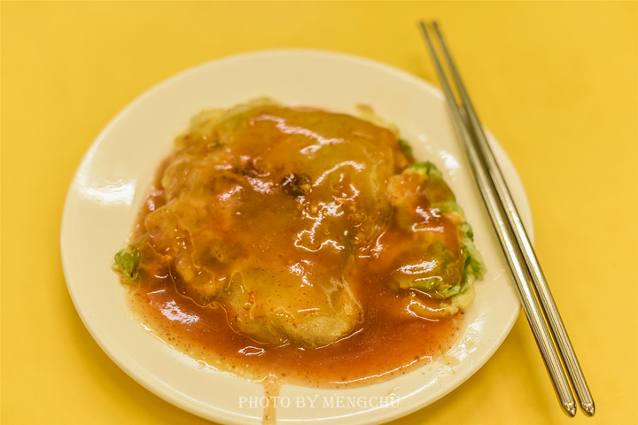"宁夏 夜市的小吃充满了浓浓的 台湾 味，以当地特色传统小吃为主，香喷喷的卤肉饭和鸡肉饭、清甜鲜..._宁夏夜市"的评论图片