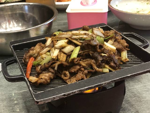 侬佳蒸菜馆(听潮店)