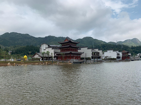 盘州西冲玉带旅游度假区旅游景点图片