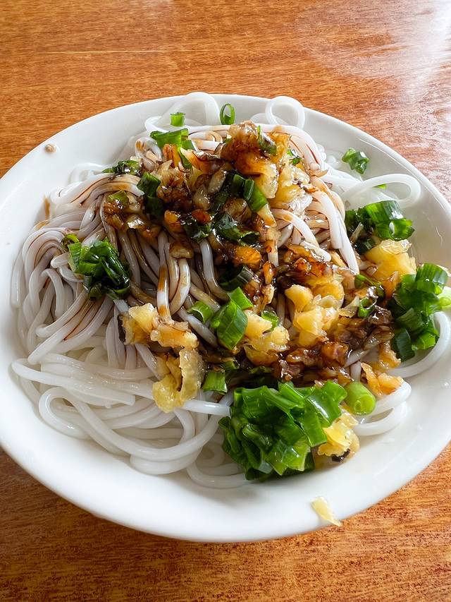 老字号眼镜子煎包汤包店