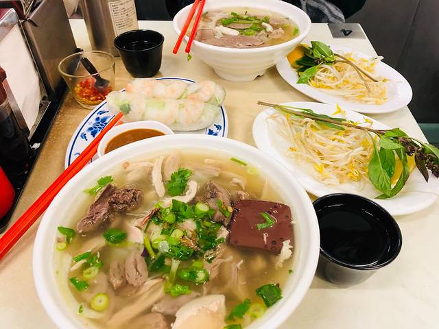 Pho Bo Ga Mekong
