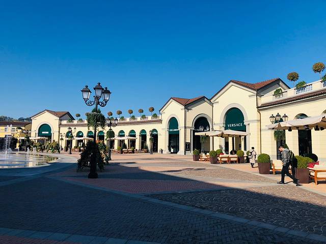 塞拉瓦莱名品奥特莱斯