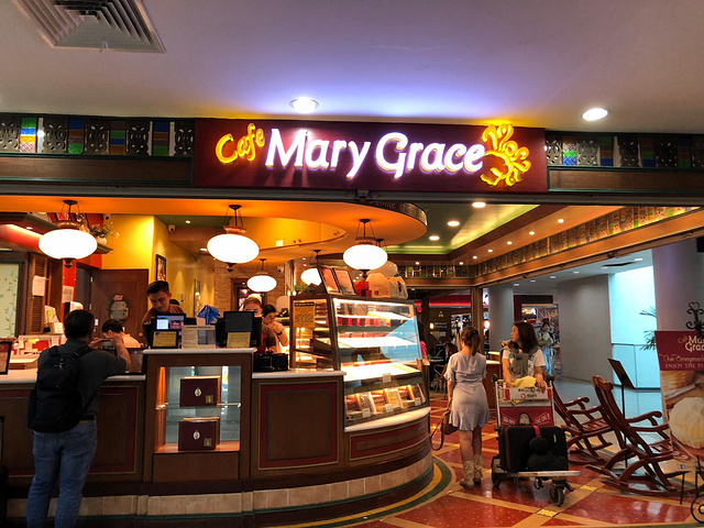 "果然是好吃啊，店裡面的裝潢也很有特色～～真心大推的一家店～～#馬尼拉必吃#_Mary Grace"的评论图片
