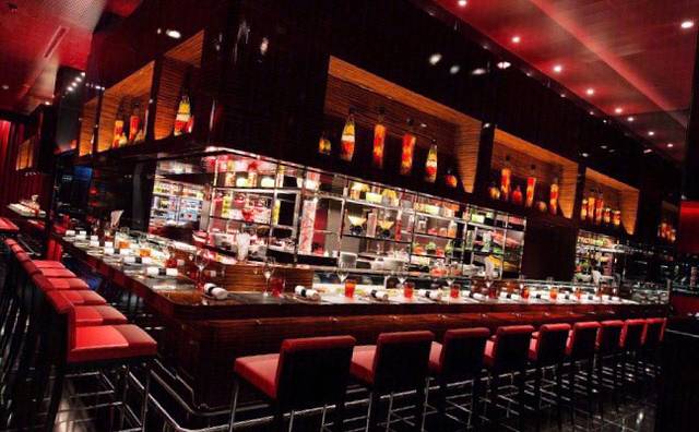 乔尔 • 卢布松美食坊