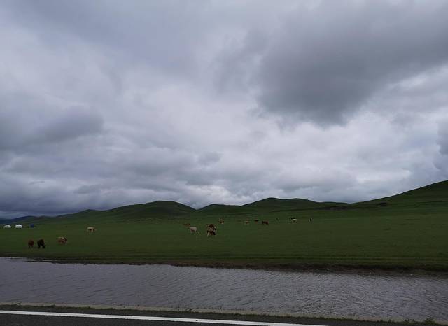 阿斯哈图石林景区
