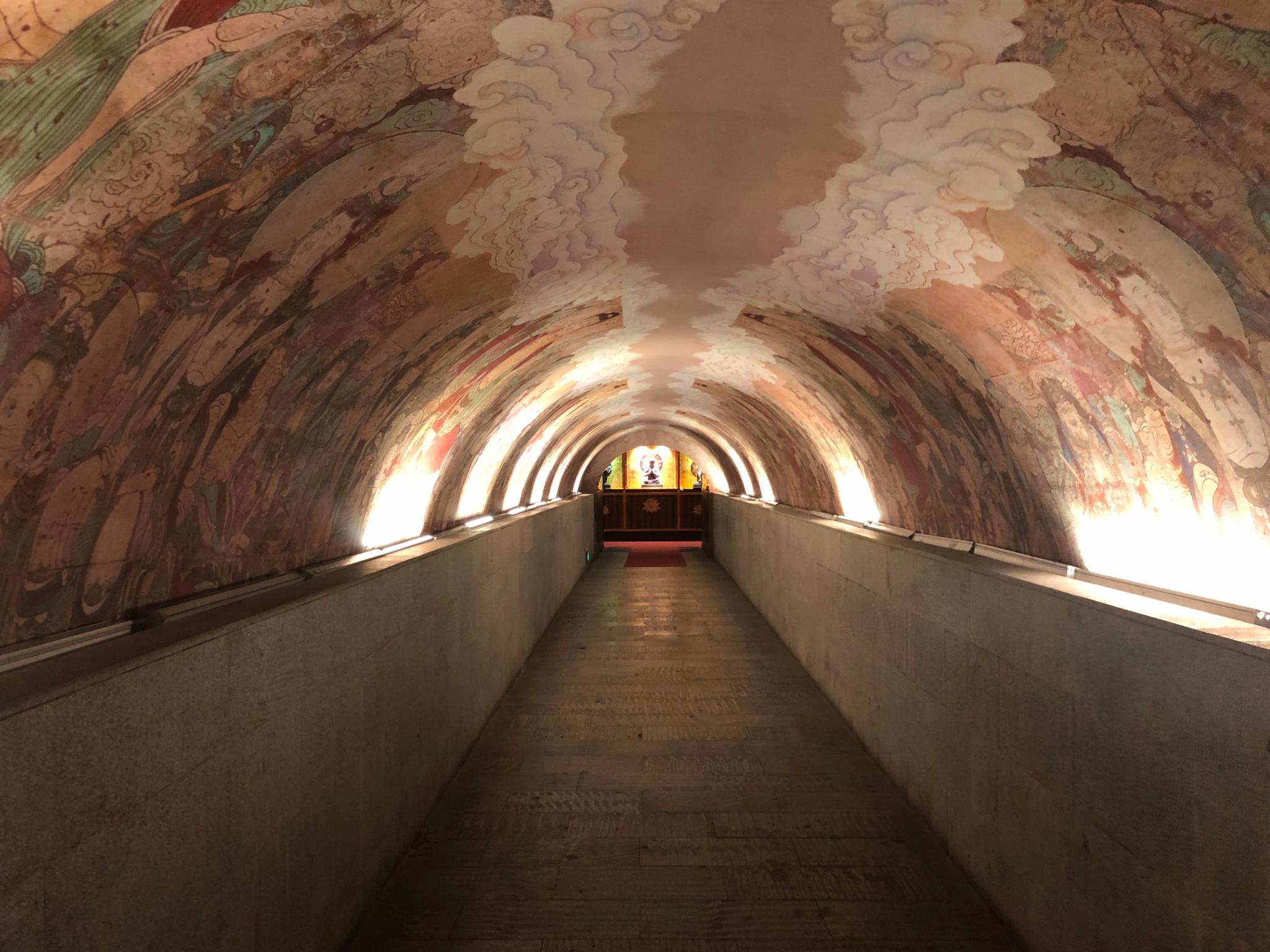 多在塔底挖掘出来的古物,如果有兴趣,可以买票进去,三十多块钱,不过