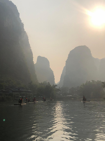 "所以记住旺季，你一定要提前买票！去了山顶你就知道它的景色有多么无敌！相公山游玩后，就去往10里画廊_遇龙河景区"的评论图片