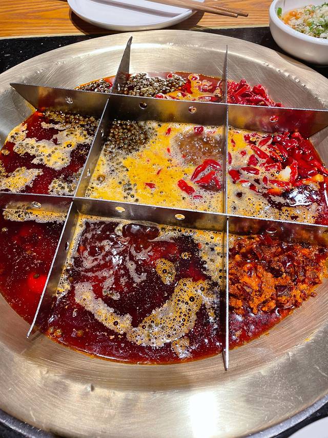 周师兄大刀腰片火锅(解放碑总店)