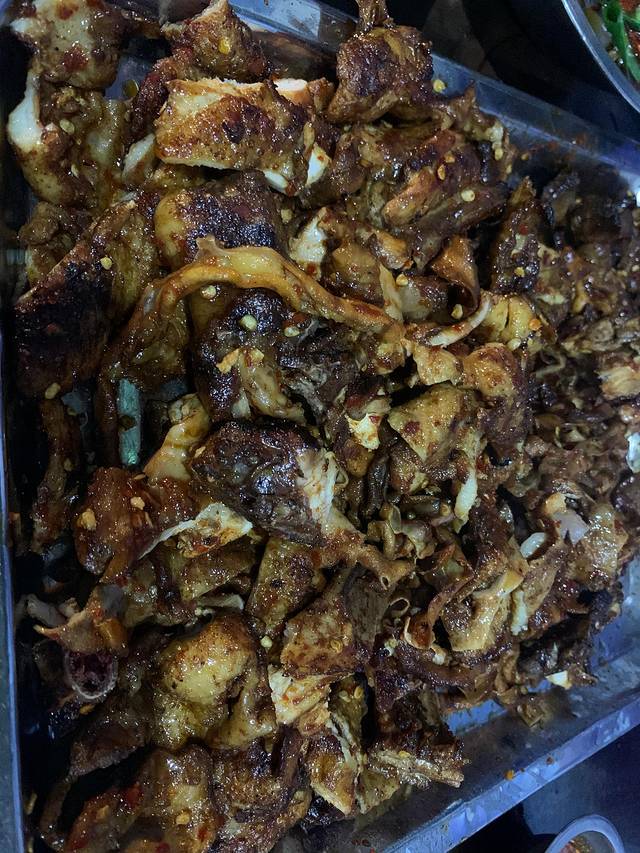 遵义篮球坝洪桥烤鸡(总店)