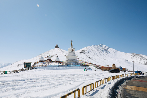 折多山观雪图片