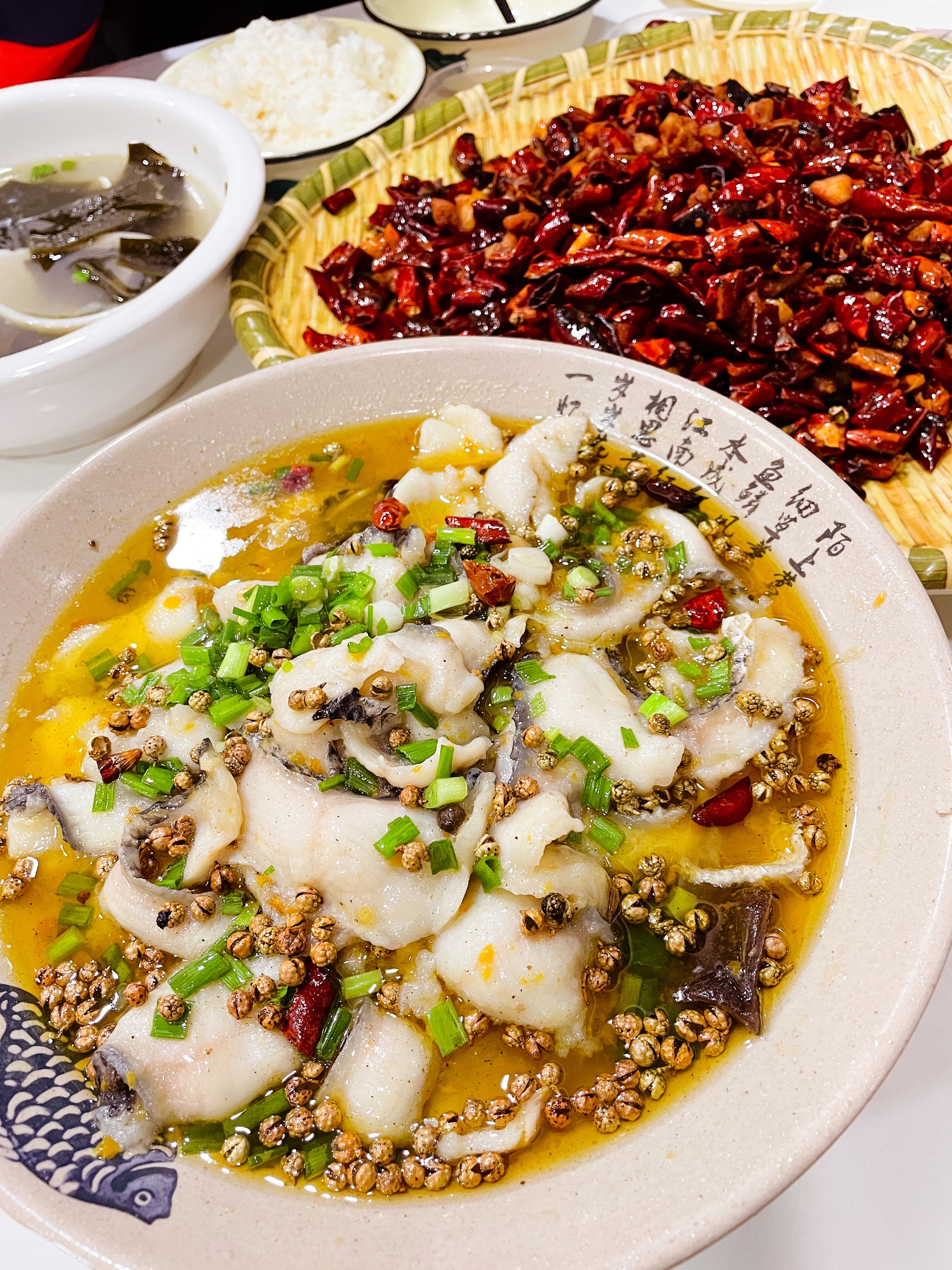 (环境扣半分)人均:60;地址:重庆市渝中区青年路7号时代豪苑d座12-8号