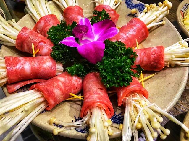 小龙坎火锅(阿罗海城市广场店)