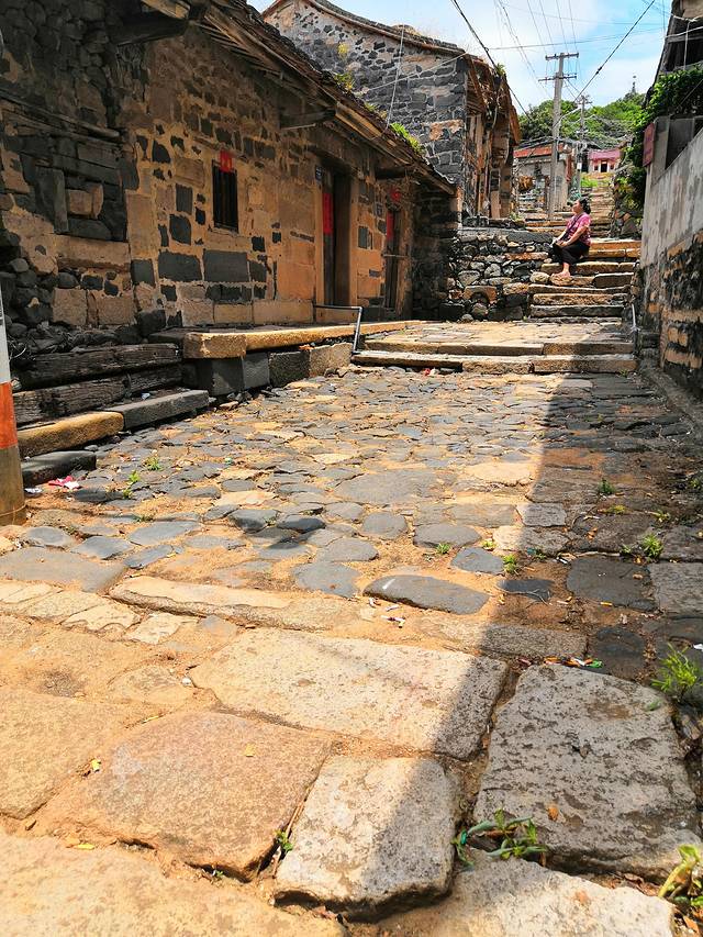 明代古城镇海卫