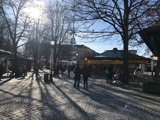 "但是路过了谷物市场，我就顺路来逛一下了。吃完午餐之后，我本来是想直接去玛利亚广场开启我的购物之旅的_Kaffeerosterei Viktualienmarkt"的评论图片