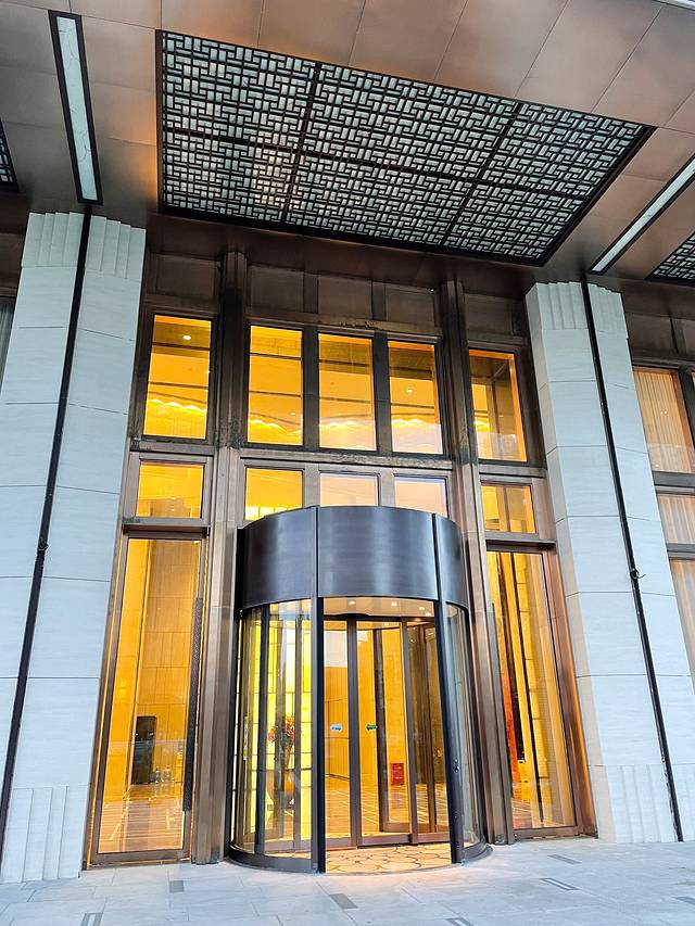 禾巷(泰禾广场东二环店)