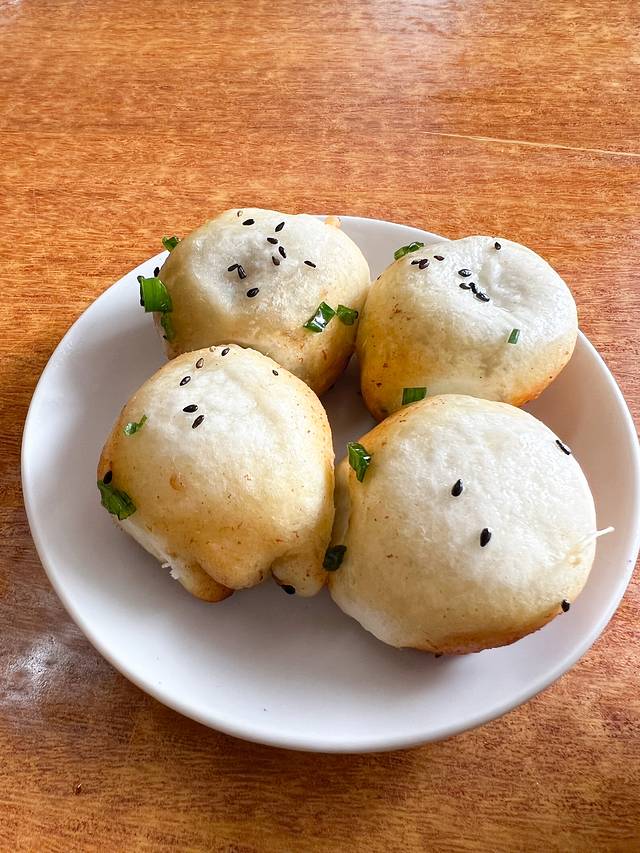 老字号眼镜子煎包汤包店