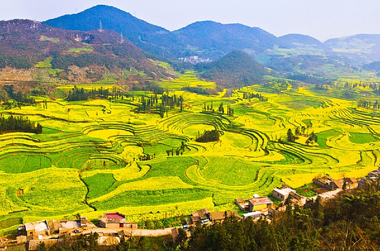金鸡峰丛旅游景点图片