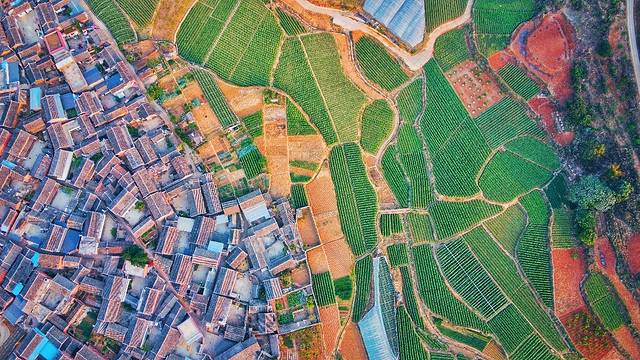 迤沙拉民族文化村