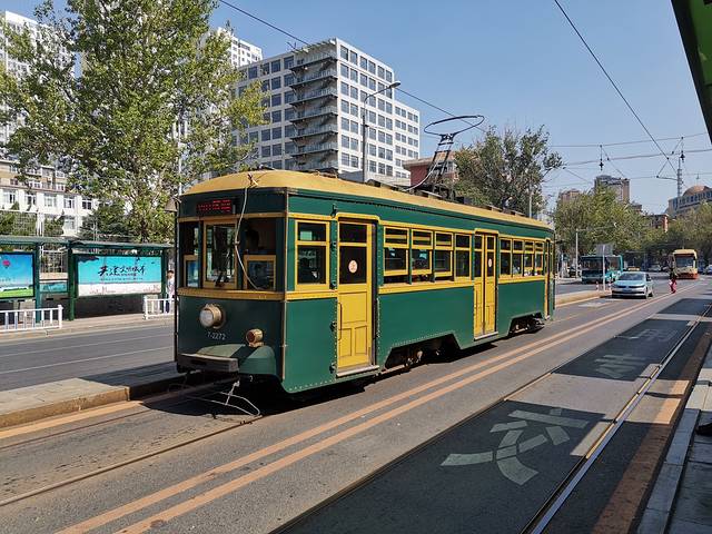 有轨电车(机车商厦店)