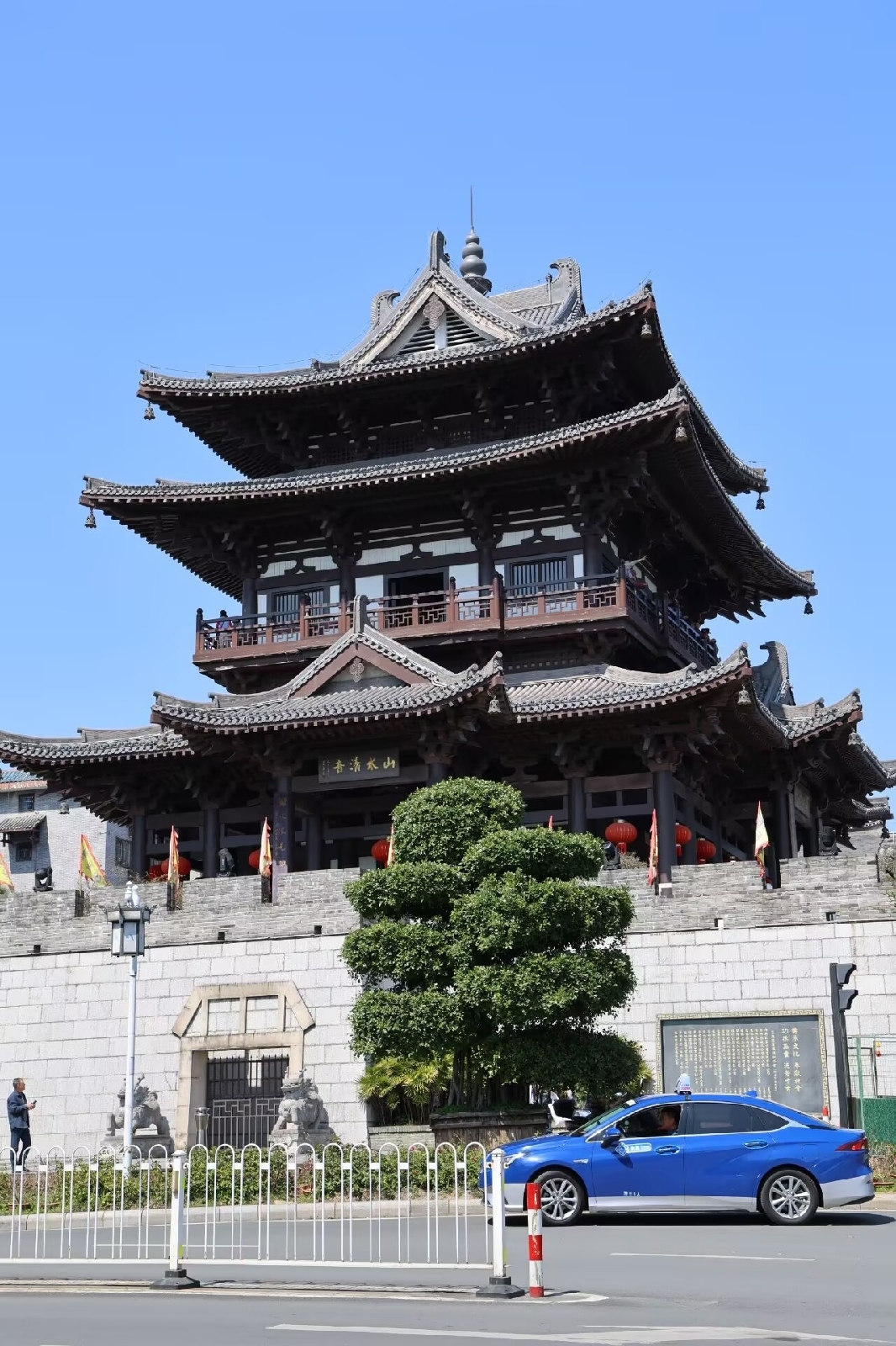 桂林逍遥楼实拍图