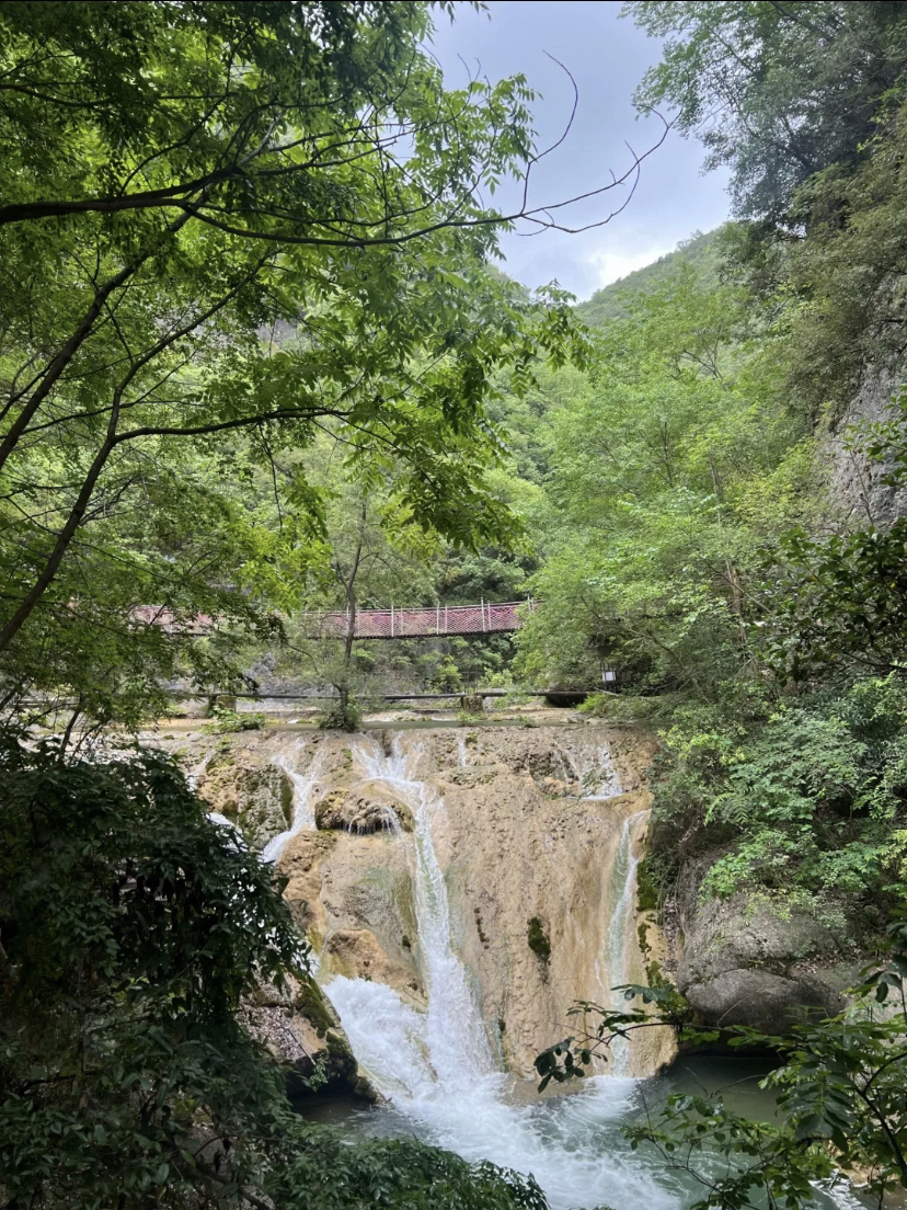 十堰虎啸滩实拍图