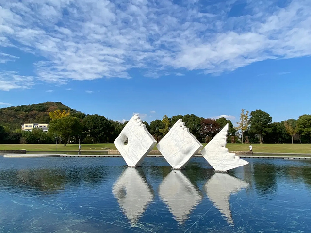 "月湖雕塑公园内的艺术家工作室探访_月湖雕塑公园"的评论图片