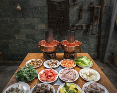 盐边红格铜火锅一条街：美食与人文的交织之旅